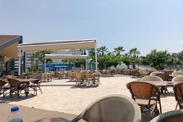 Bayraklı İskele Cafe - Resim 10
