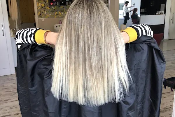 Almore Hair Saloon & hasret coıffeur - Resim 17
