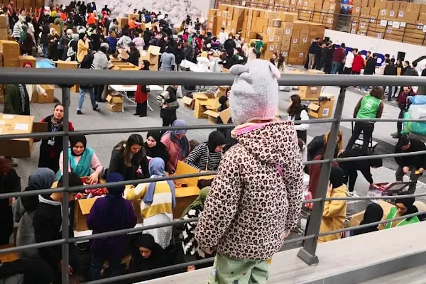 Nevçarşı Alışveriş Merkezi - Resim 4