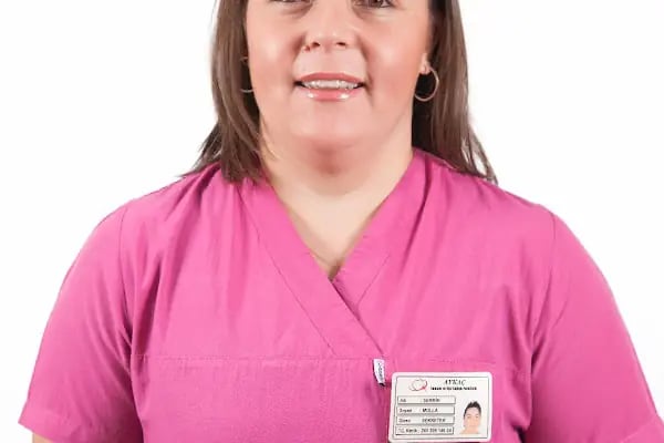 AYKAÇ Diş İmplant ve Ağız Sağlığı Tunalı Ankara Invisalign Ortodonti Gülüş Tasarımı Ortognatik Cerrahi Lazer Protez Lamina - Resim 6