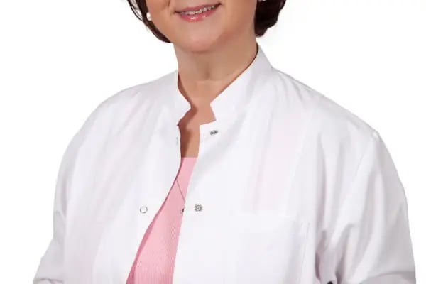 AYKAÇ Diş İmplant ve Ağız Sağlığı Tunalı Ankara Invisalign Ortodonti Gülüş Tasarımı Ortognatik Cerrahi Lazer Protez Lamina - Resim 4