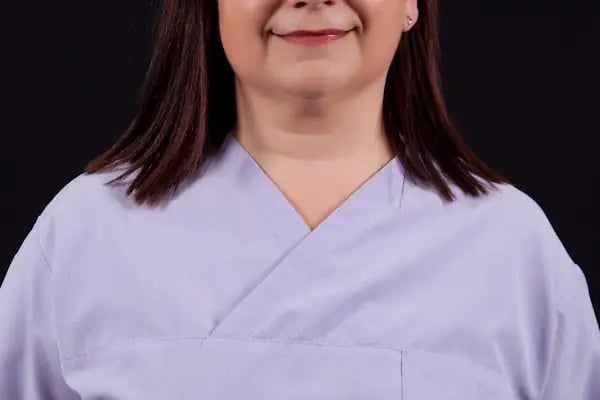 AYKAÇ Diş İmplant ve Ağız Sağlığı Tunalı Ankara Invisalign Ortodonti Gülüş Tasarımı Ortognatik Cerrahi Lazer Protez Lamina - Resim 18