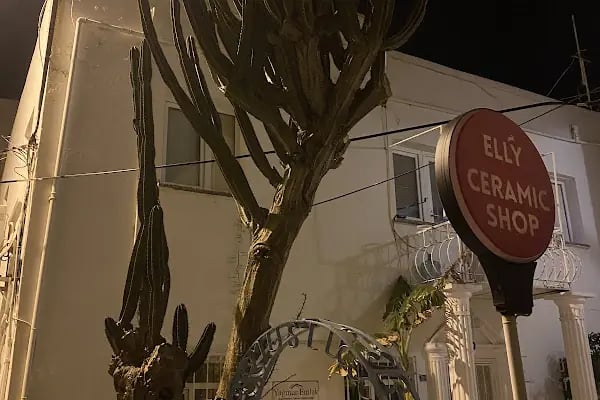 Pi Cafe Bistro - Resim 8