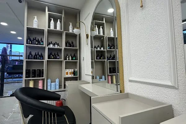Dilay Çınar Hair Studio - Resim 18