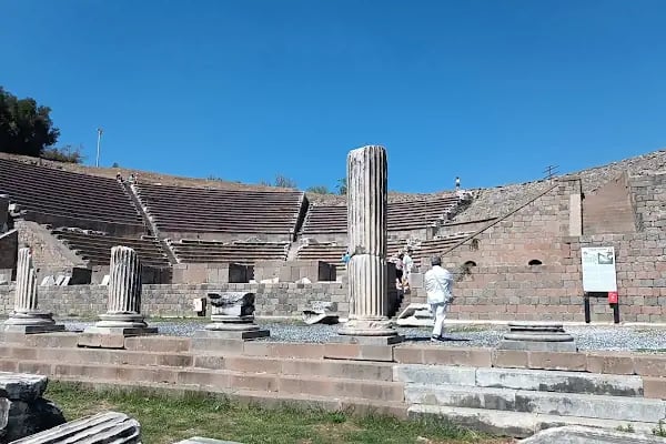 Pergamon Kütüphanesi - Resim 13