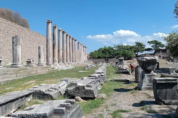 Pergamon Kütüphanesi - Resim 19