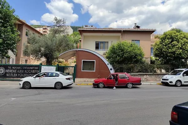 Kocaeli Üniversitesi Hereke Asım Kocabıyık Meslek Yüksekokulu - Resim 7