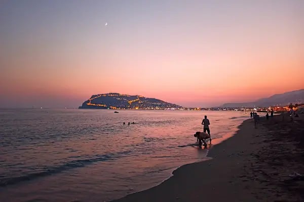 Oba beach - Resim 11
