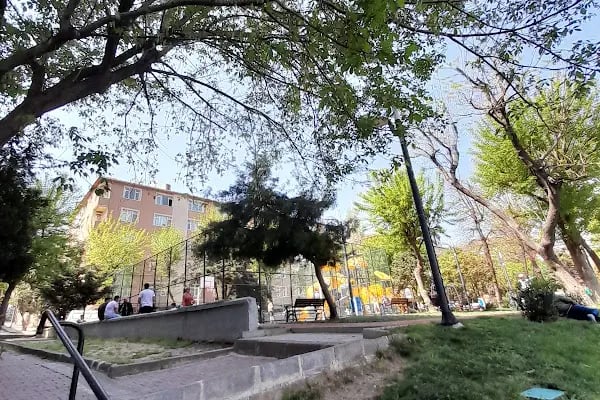 NECMİ TANYOLAÇ PARKI - Resim 18