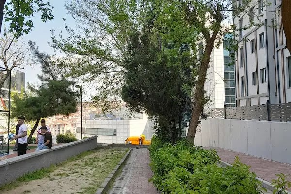 NECMİ TANYOLAÇ PARKI - Resim 10