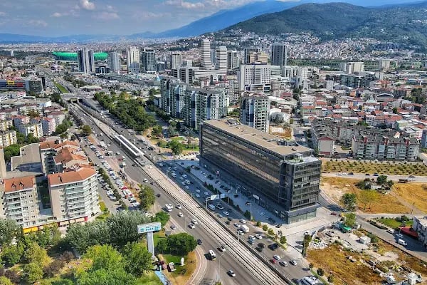 Op. Dr. Şükrü İşler Estetik ve Plastik Cerrahi - Bursa Estetik Kliniği - Resim 2