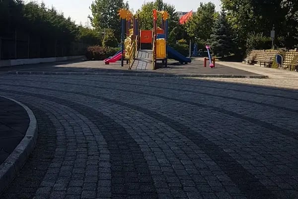 T.C. Bahçelievler Belediyesi Spor Parkı - Resim 4