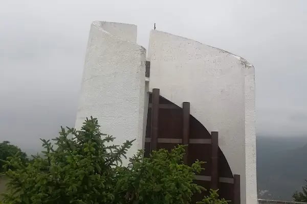 Umurbey Celal Bayar Sağlık Meslek Lisesi - Resim 15