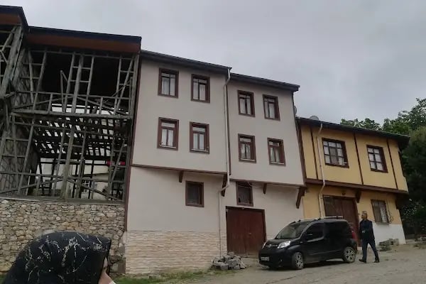 Umurbey Celal Bayar Sağlık Meslek Lisesi - Resim 5