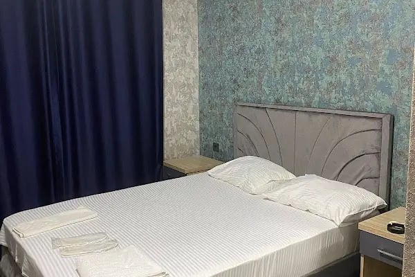L'isola Guesthouse - Resim 8