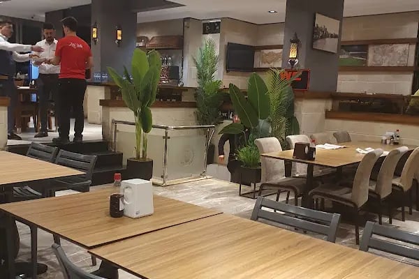 Zeki Usta Kebap Kenanevren Şubesi - Resim 12
