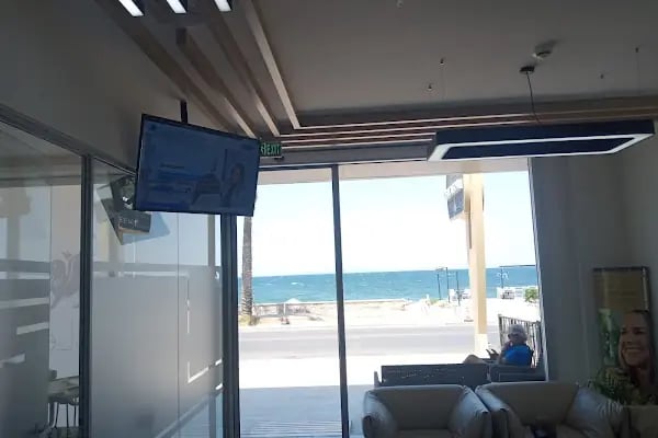 DentLeon Ağız Diş Sağlığı İmplant Polikliniği Bornova - Resim 6