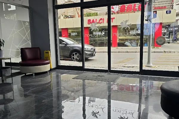 DentLeon Ağız Diş Sağlığı İmplant Polikliniği Bornova - Resim 11