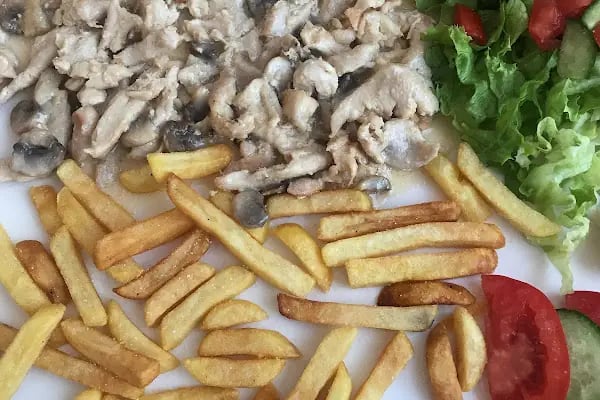 Yunus Emre Cafe Ataköy - Resim 3