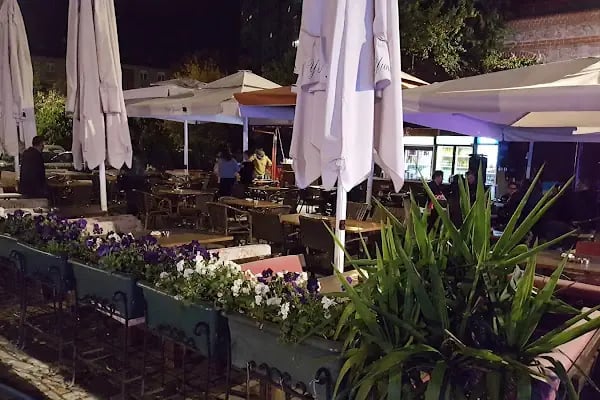 Yunus Emre Cafe Ataköy - Resim 4