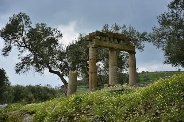 Asklepieion Otoparkı - Resim 19
