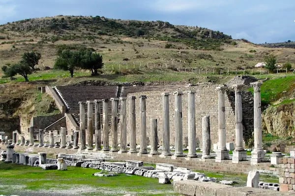Asklepieion Otoparkı - Resim 2