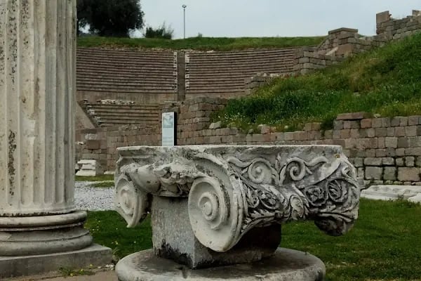 Asklepieion Otoparkı - Resim 16