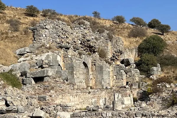 Asklepieion Otoparkı - Resim 17