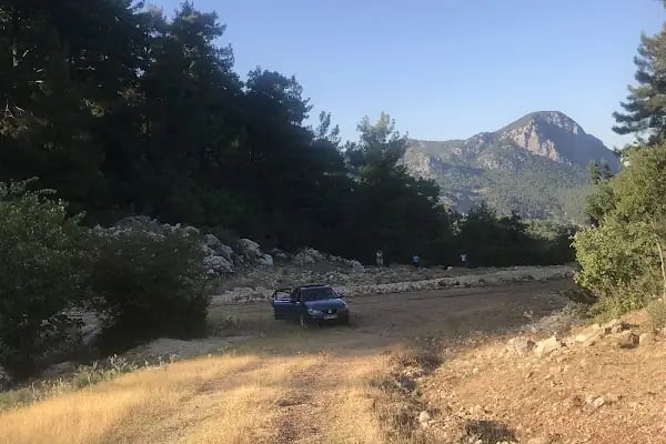 Düzlerçamı (Yukarıkaraman) Mezarlığı - Resim 6