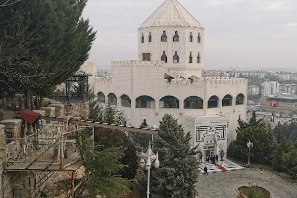 Kale Otoparkı - Resim 1