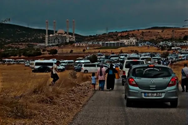 Haznevi Yeni Cami Ve Külliyesi - Resim 11