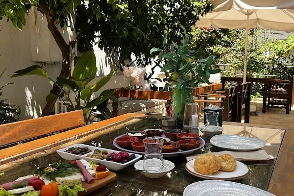 Bahçe Kahvaltı Büyükada - Resim 10