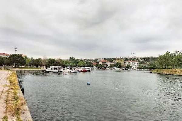 MENEKŞE GÖL AĞZI PARKI - Resim 10
