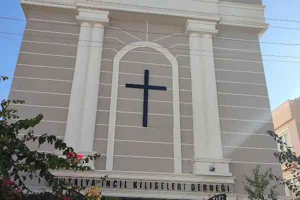 Antalya İncil Kiliseleri Derneği Lara Kilisesi - Resim 2