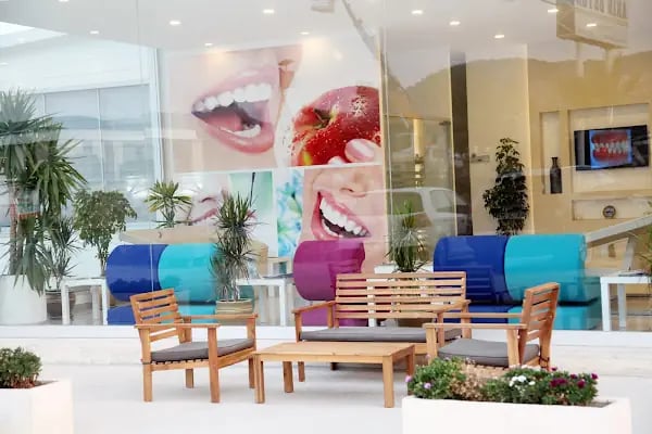 Swissdent Bodrum Diş Polikliniği &amp; Dental Clinic - Resim 3