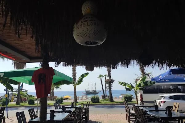 One Love Reggae Bar - Resim 14