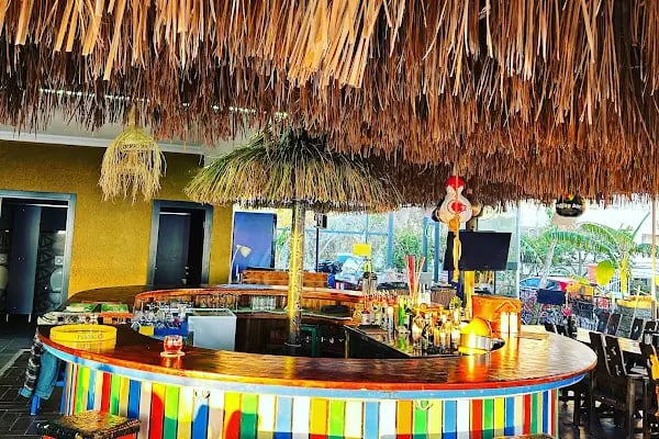 One Love Reggae Bar - Resim 2
