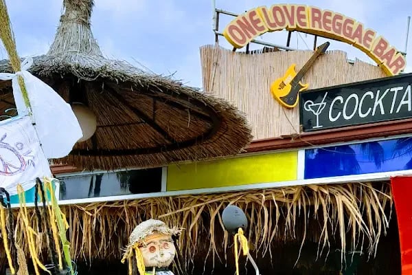 One Love Reggae Bar - Resim 19