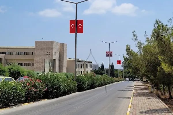 Mersin Üniversitesi Diş Hekimliği Fakültesi - Resim 13
