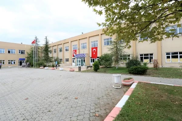 SUBÜ Akyazı Sağlık Hizmetleri Meslek Yüksekokulu - Resim 12