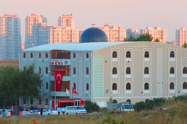 Pir Sultan Abdal Kültür Derneği Eyüp Şubesi Alibeyköy Cem Evi &amp; Kültür Merkezi - Resim 5