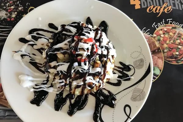 4brotherscafe - Resim 13