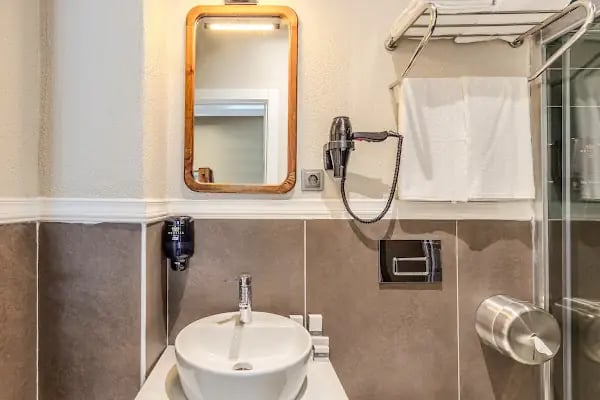 Nenessa Airport Hotel-İstanbul Airport - Resim 3