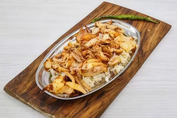 MEŞHUR BODRUM SEBZELİ DÖNERCİSİ-CİHAN USTA DÖNER - Resim 11