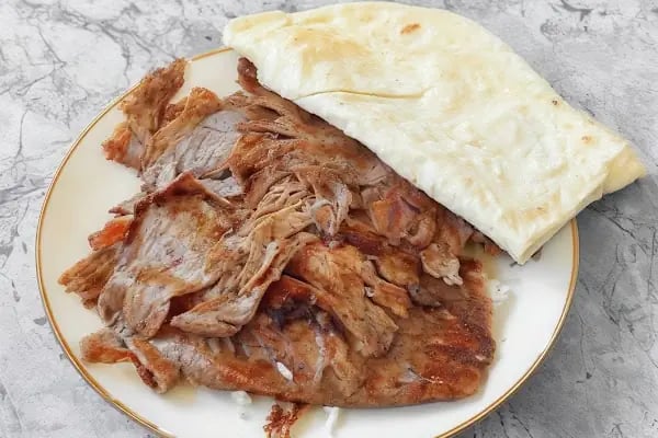 MEŞHUR BODRUM SEBZELİ DÖNERCİSİ-CİHAN USTA DÖNER - Resim 9