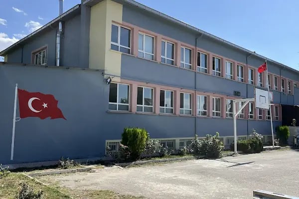 Şehit Nazım Bey Kız Mesleki ve Teknik Anadolu Lisesi - Resim 2