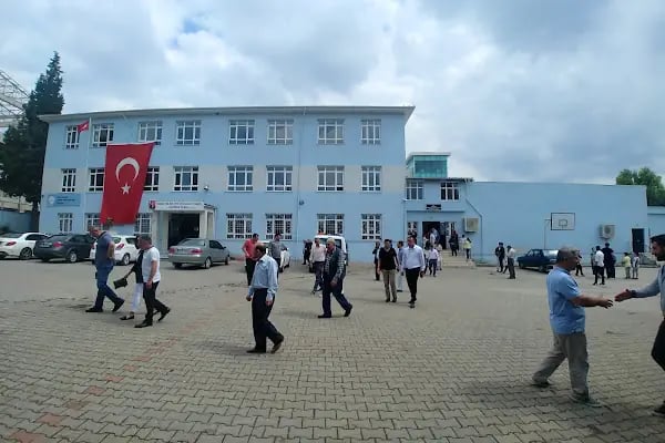 İbrahim Hüsniye Çağlayan Ortaokulu - Resim 3