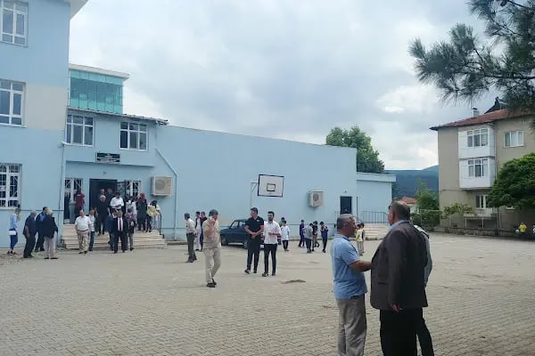 İbrahim Hüsniye Çağlayan Ortaokulu - Resim 5
