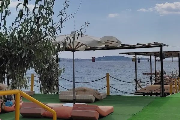 Mirza Pasha Beach - Resim 18