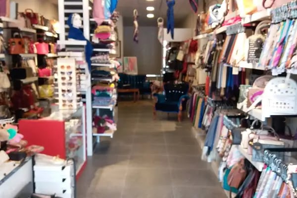 Hanımefendi Yaka Butik - Resim 2